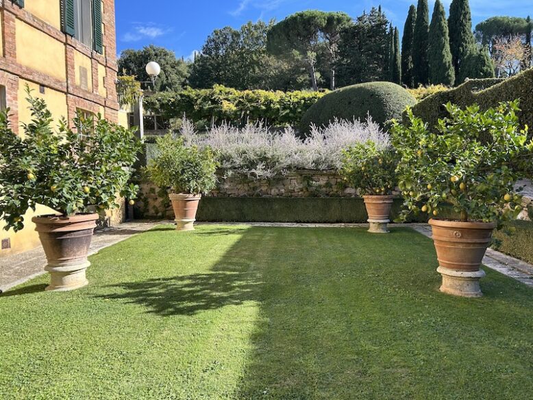 the gardens at the foce